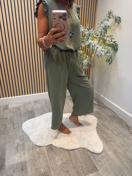 Crinkle 2 Piece 3/4 Trouser /Top Set