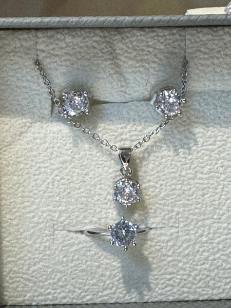 Solitaire necklace / earrings / ring set