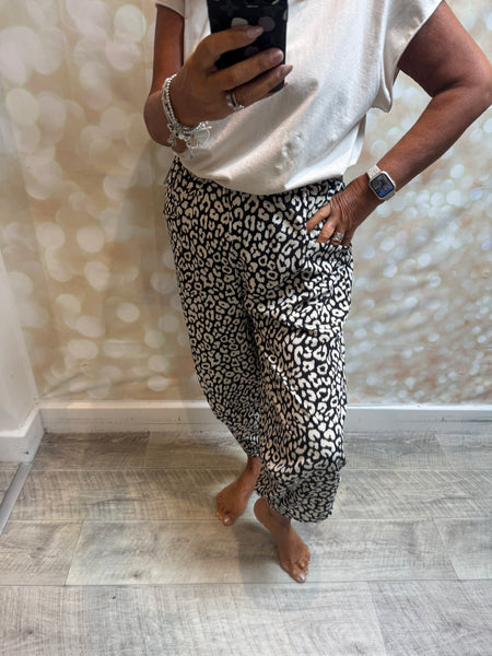 Silky balloon Trousers