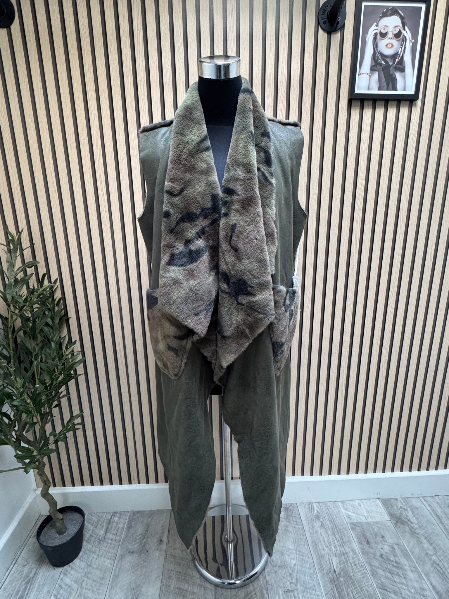 Studio Camo / Faux Suede waterfall Gilet