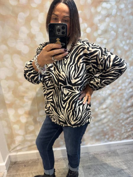 Animal Sporty Blouse/Top
