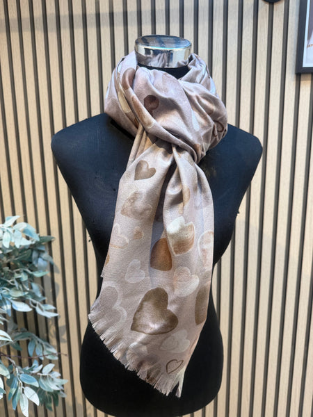 Heart design scarf