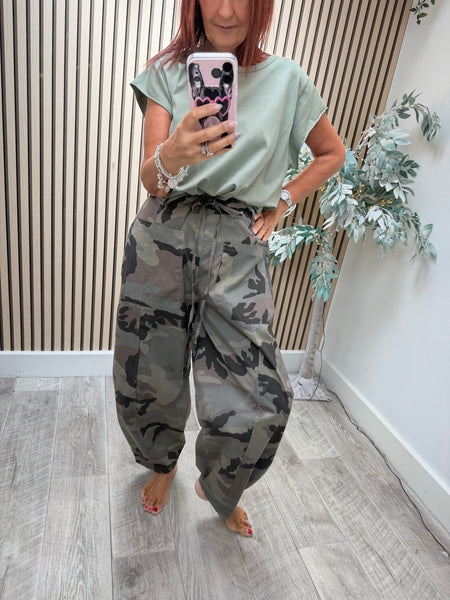Camo balloon leg trousers