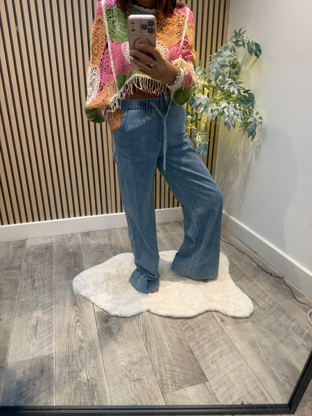 Wide Leg Jogger Style Jeans