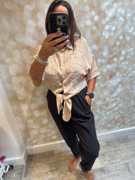Applique Tie Front Cropped Shirt