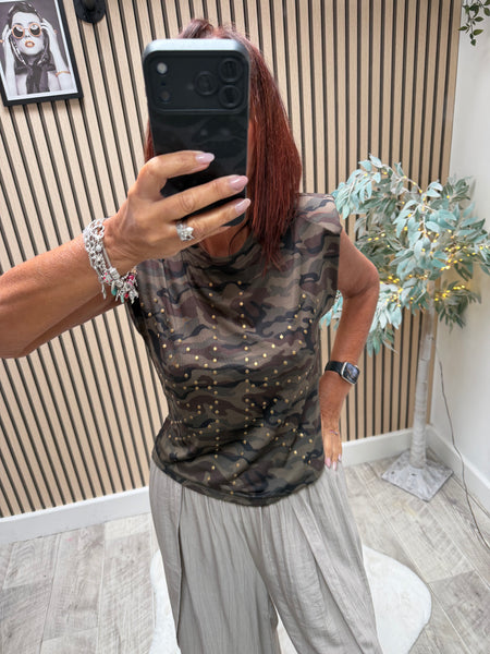 Camo Sleeveless T-shirt