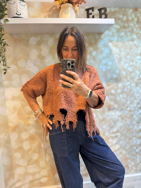 ID Distressed Hem Chunky popcorn Jumper