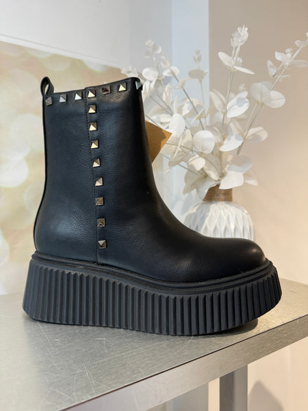 Chunky Rippled wedge Studded Boot