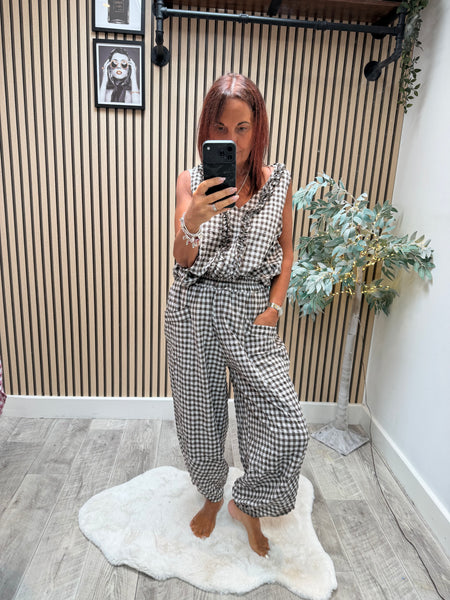 Gingham V neck top