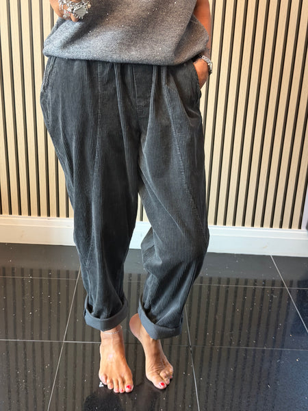 Jumbo Cord Barrel leg Trousers