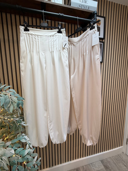 Cuffed Balloon leg  Trouser