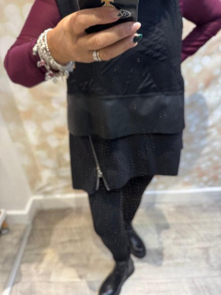 ID Textured Sleeveless Tunic