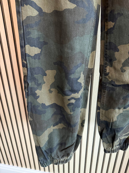 Camo Folded Waist / Cuffed Hem Jeans