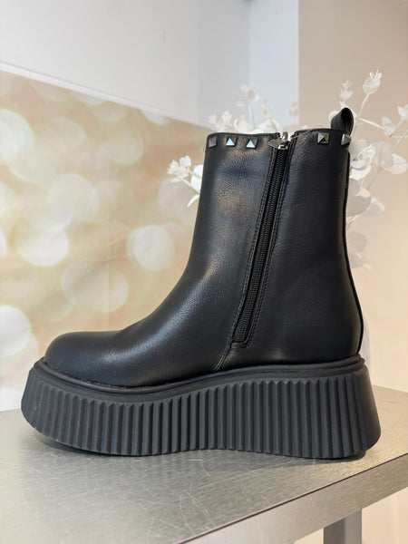 Chunky Rippled wedge Studded Boot