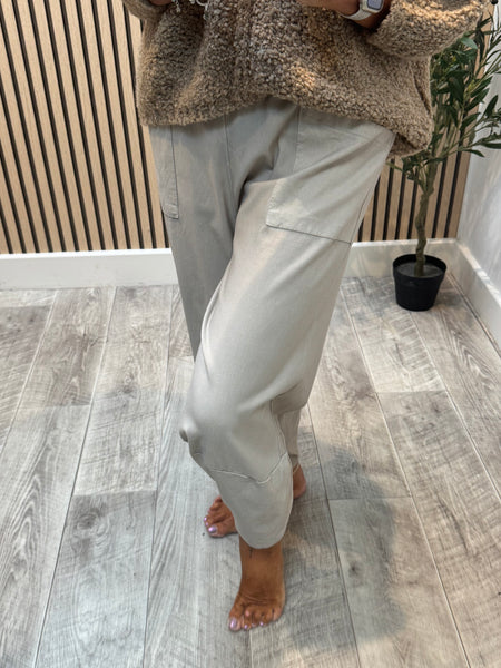 Studio Magic Pocket Trousers