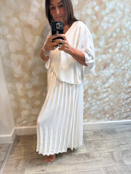 Crinkle fabric cape dress