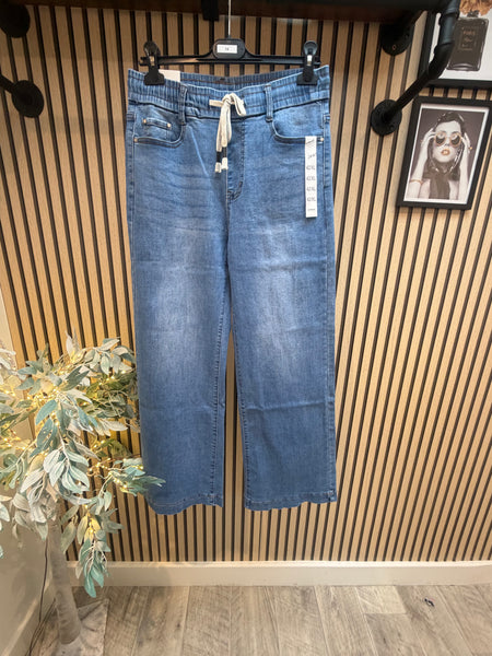 Wide Leg Jogger Style Jeans