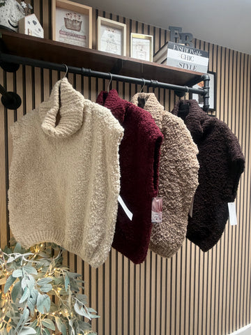 Roll Neck Popcorn Knit Tank Top