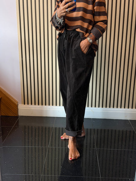 Jumbo Cord Barrel leg Trousers