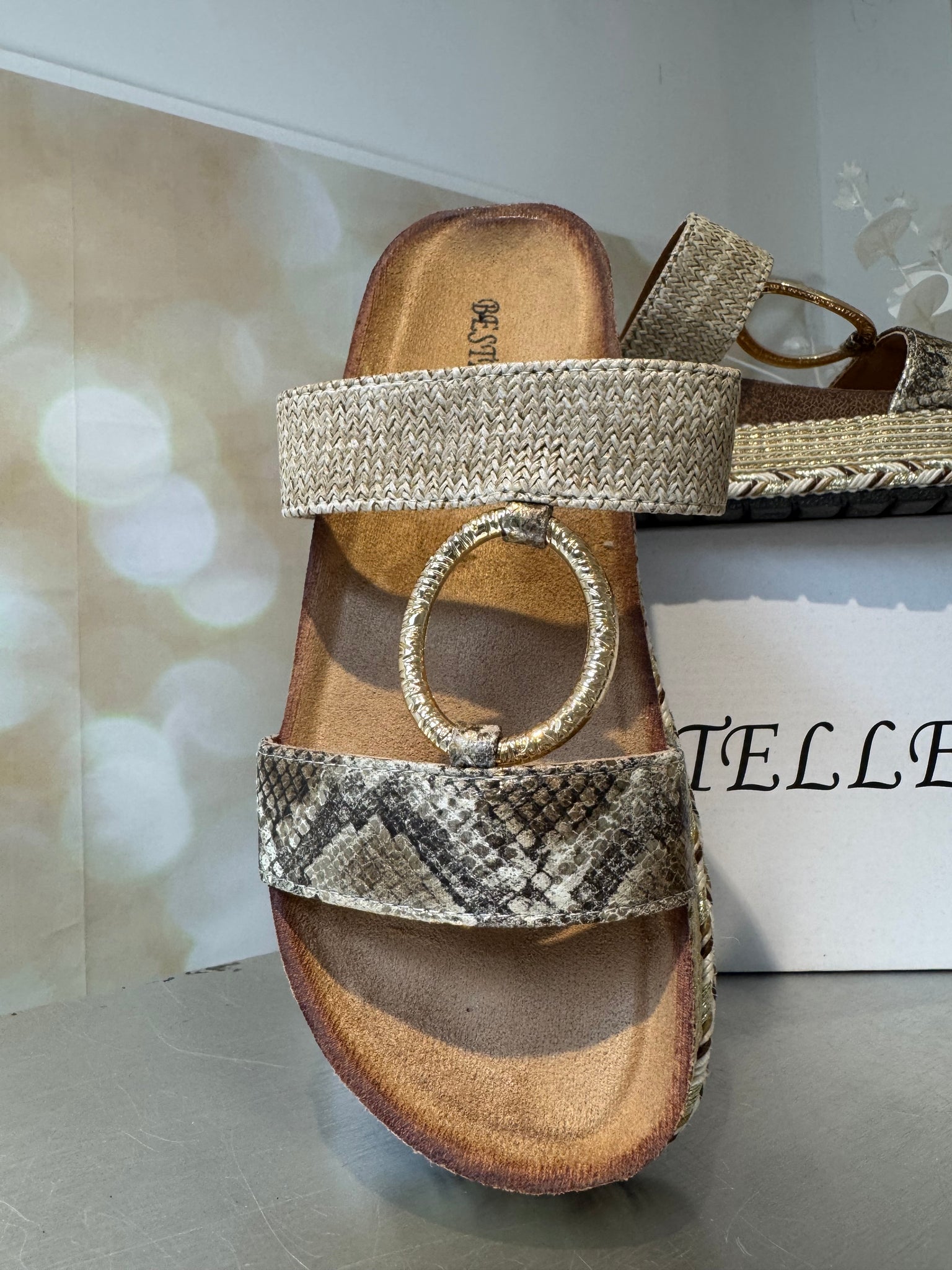 Wedge Gold Hoop Slider