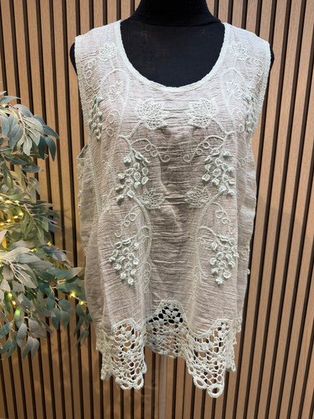 Bobble / Embroidered Vest