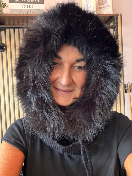 Fur Trim Snood