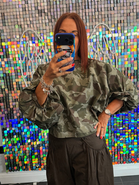 Camo Puff sleeve Top