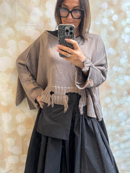 ID Distressed Cropped Jumper