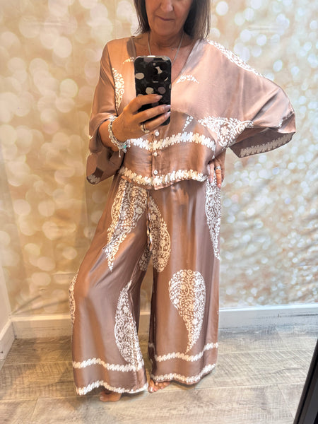 Studio silky Paisley Palazzo trousers / Jacket