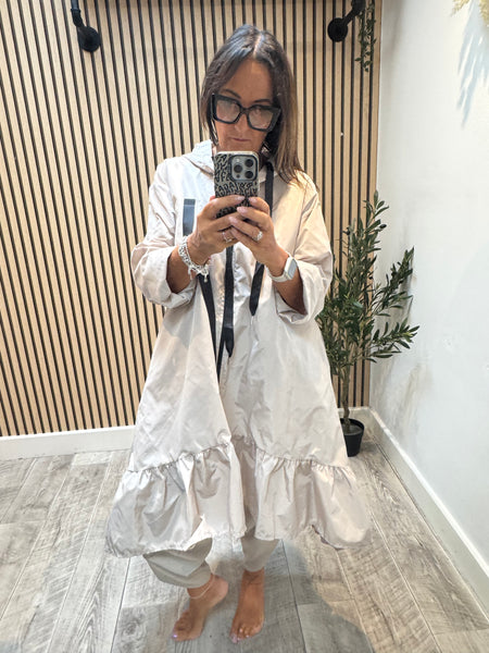 Frill hem Hooded Mac