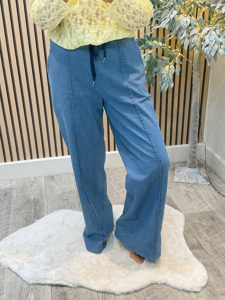 Wide Leg Jogger Style Jeans