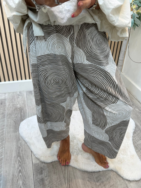 Studio Swirl Balloon Trousers