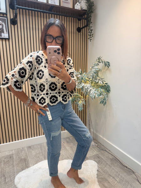 Cropped Floral crochet Top