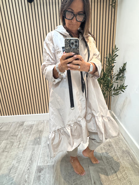 Frill hem Hooded Mac