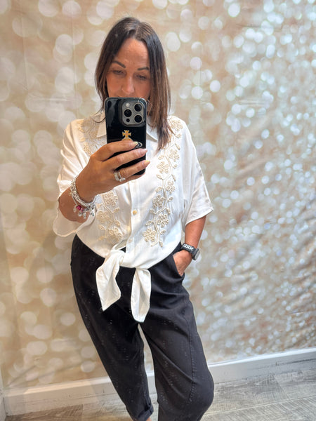 Applique Tie Front Cropped Shirt