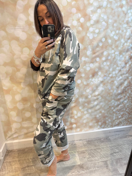 Camo Lounge / Jogger  set
