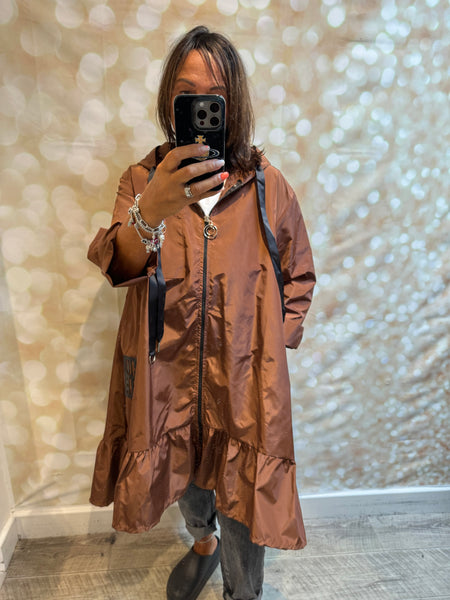 Hope Frill hem Hooded Mac