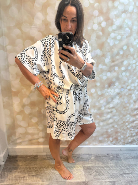 Silky Leopard Shorts / Tunic Set
