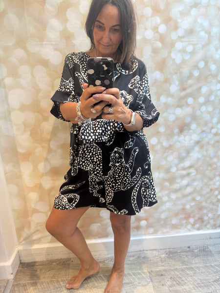 Silky Leopard Shorts / Tunic Set