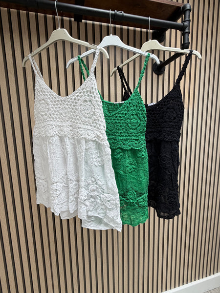 Crochet broderie anglaise top