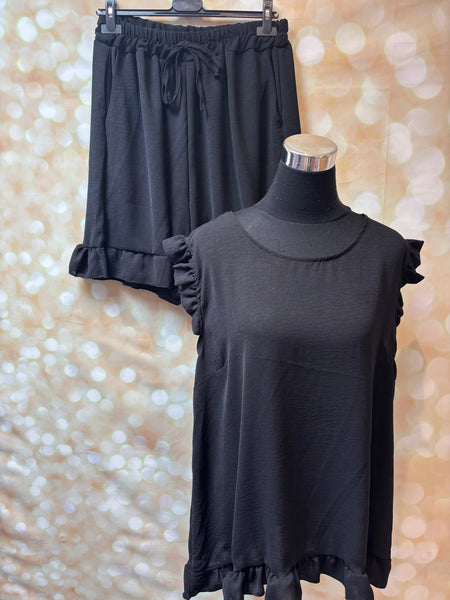 Button back shorts set