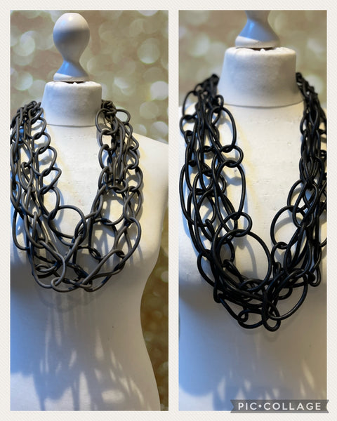Rubber necklaces / bracelets
